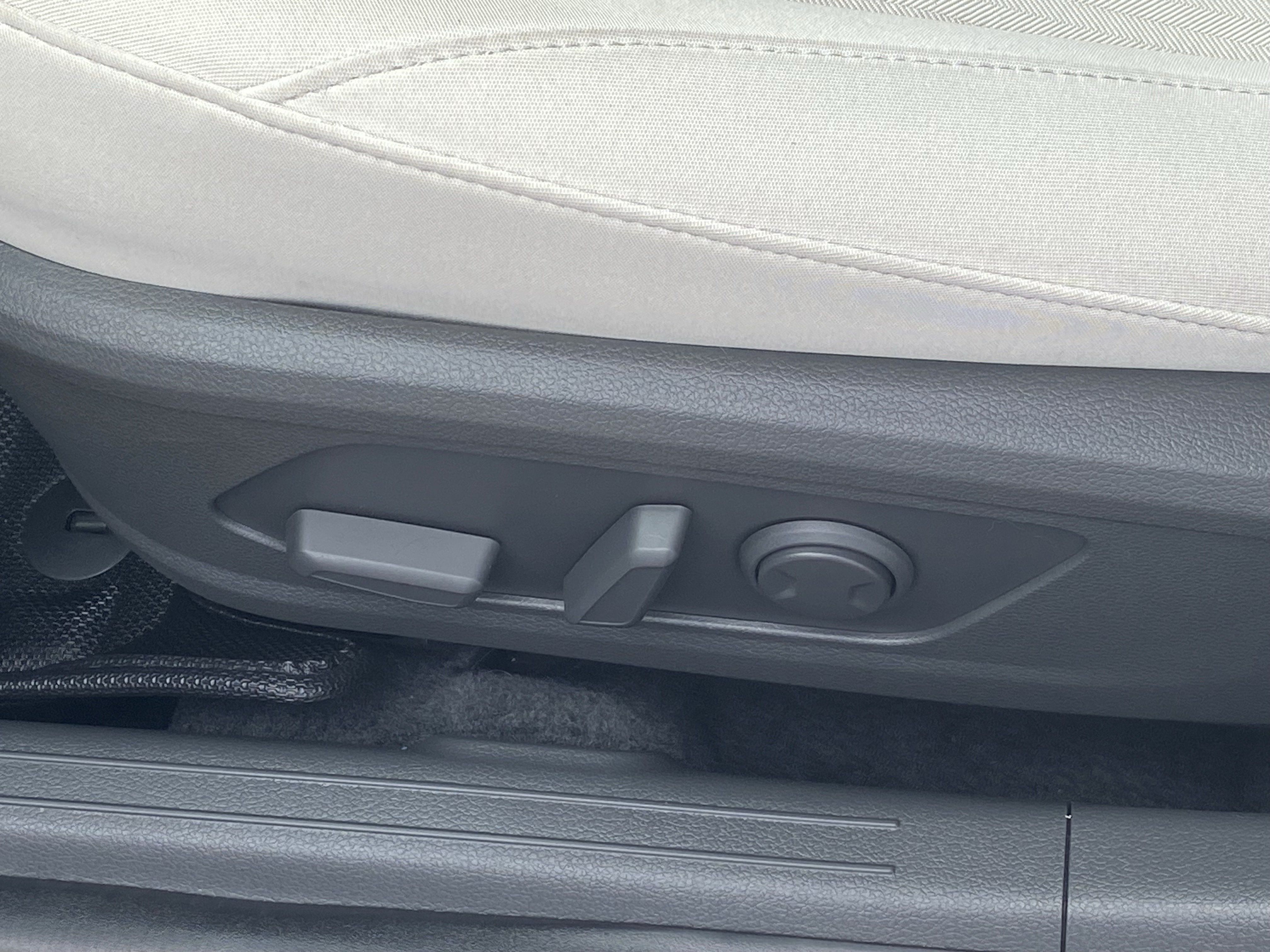 Used 2025 Hyundai Sonata SEL FWD image 19