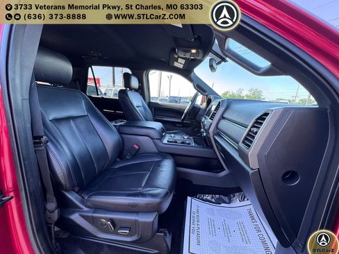 Used 2019 Ford Expedition XLT w/ Equipment Group 202A AWD/4WD image 15
