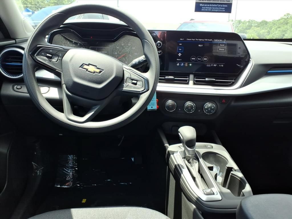 New 2026 Chevrolet Trax LS w/ LS Convenience Package FWD image 13