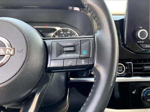 Used 2023 Nissan Pathfinder SV FWD image 24