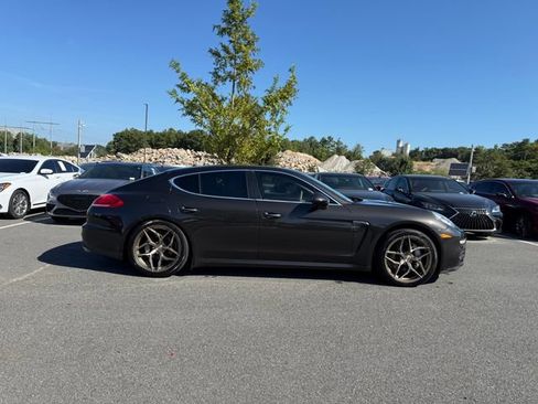 Used 2014 Porsche Panamera S RWD image 6