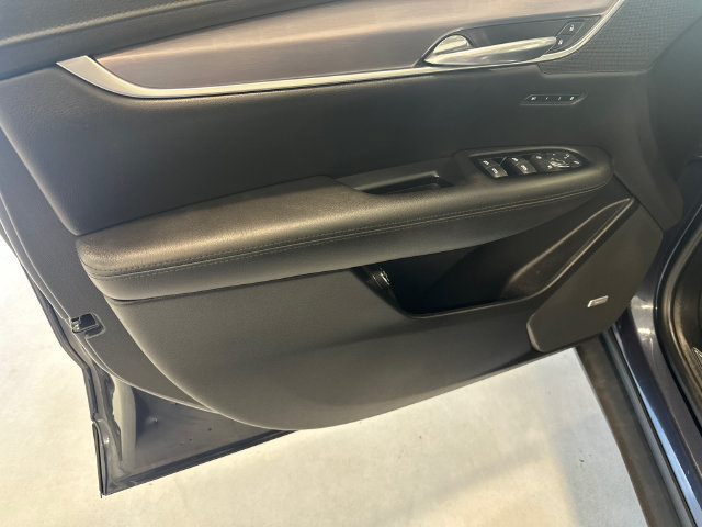 Used 2019 Cadillac XT5 Luxury AWD/4WD image 24