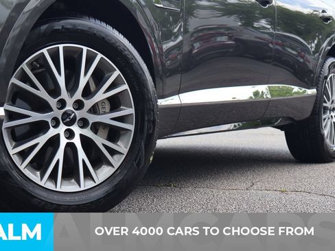 Used 2025 Genesis GV80 2.5T Standard AWD/4WD image 2