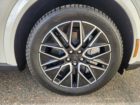 Used 2025 Ford Mustang Mach-E Premium image 21