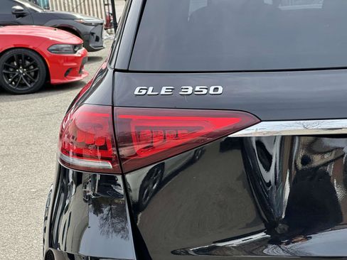 Used 2022 Mercedes-Benz GLE 350 4MATIC w/ AMG Line Exterior image 11