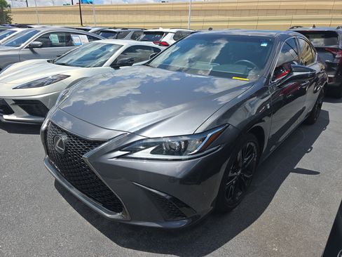 Used 2023 Lexus ES 350 F Sport w/ Accessory Package (Z1) FWD image 3