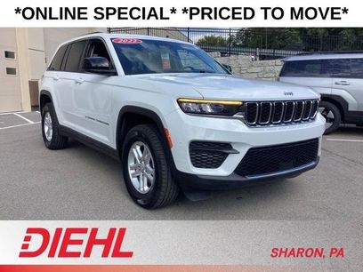 Used 2022 Jeep Grand Cherokee Laredo w/ Luxury Tech Group I