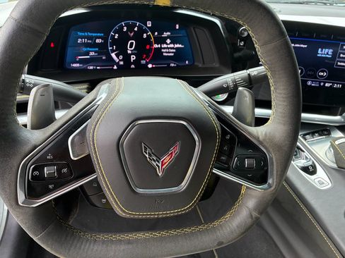 Used 2022 Chevrolet Corvette Stingray Premium Conv w/ Battery Protection Package RWD image 9