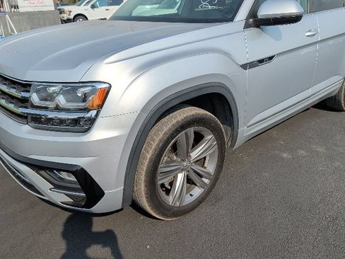 Used 2019 Volkswagen Atlas SEL R-Line AWD/4WD image 16