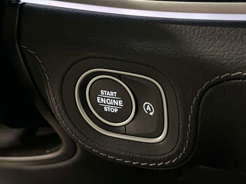 Used 2024 Mercedes-Benz GLE 350 4MATIC image 29