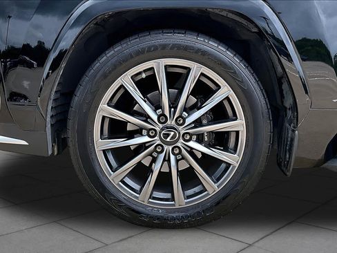 Used 2023 Lexus LX 600 F Sport w/ Accessory Package (Z1) AWD/4WD image 11