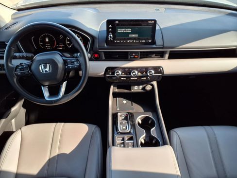 Certified 2025 Honda Pilot EX-L image 4