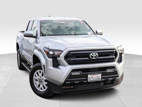 Used 2024 Toyota Tacoma SR5 RWD image 2