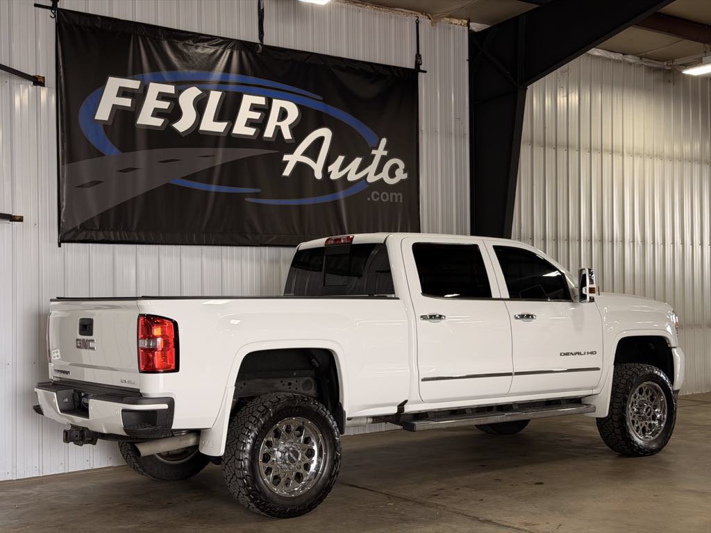 Used 2016 GMC Sierra 2500 Denali w/ Driver Alert Package AWD/4WD image 6