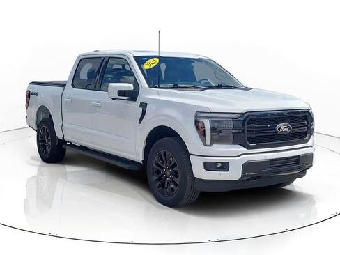 Used 2025 Ford F150 Lariat w/ Equipment Group 501A Mid AWD/4WD image 3