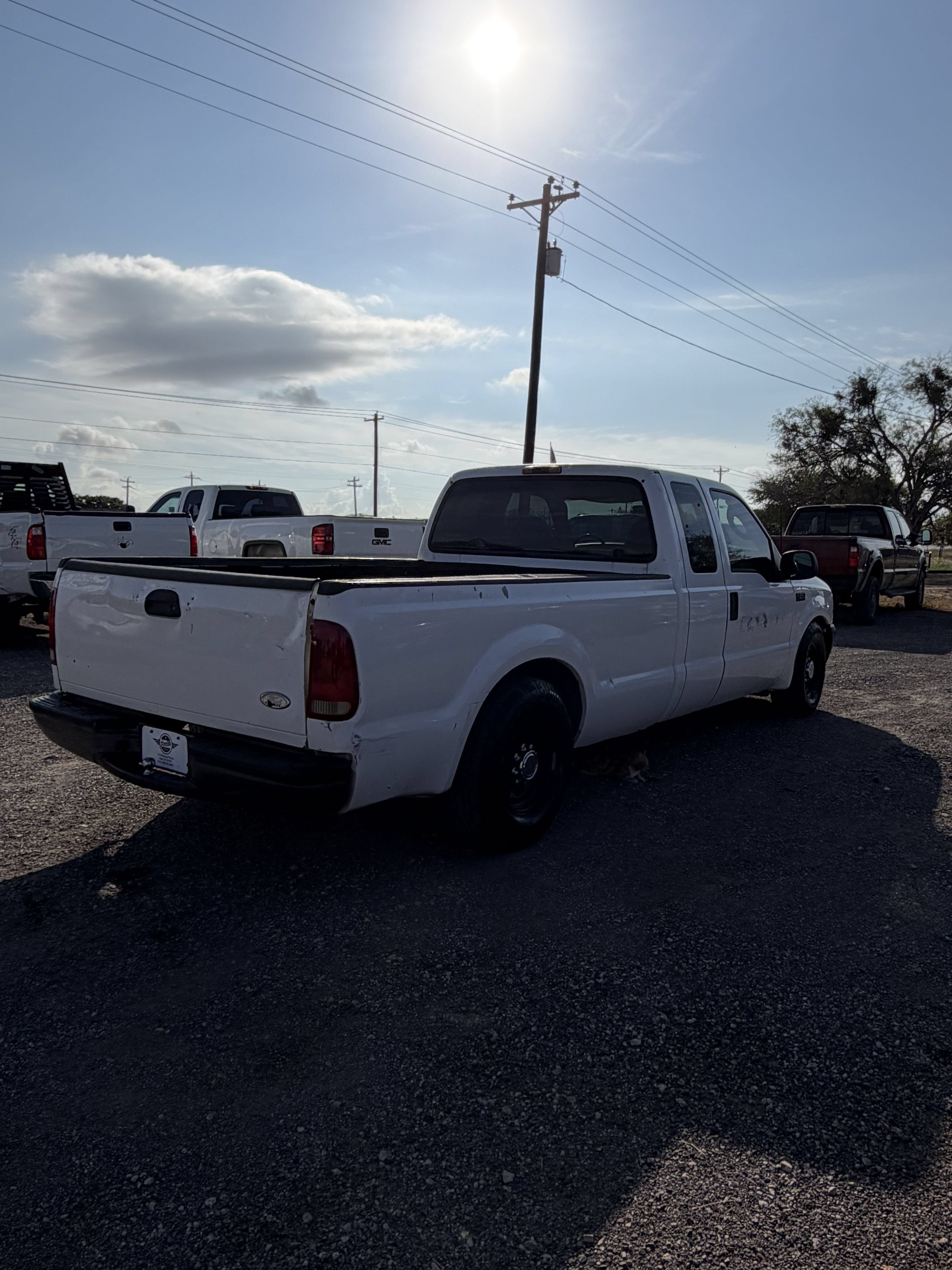 Used 2003 Ford F250 2WD SuperCab Super Duty image 4