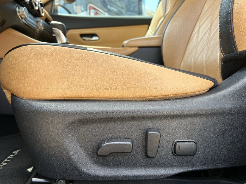 Used 2021 Nissan Sentra SV w/ SV Premium Package FWD image 12