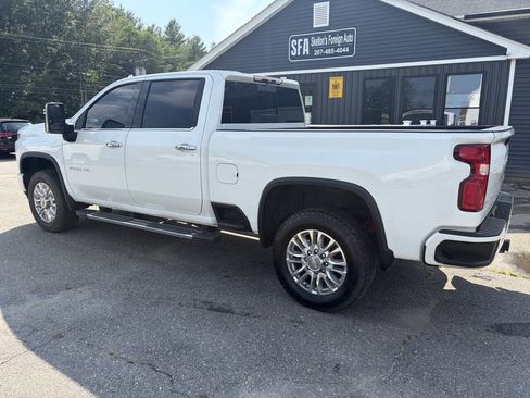 Used 2021 Chevrolet Silverado 2500 High Country w/ Z71 Off-Road Package AWD/4WD image 2