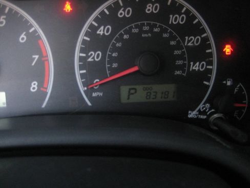 Used 2013 Toyota Corolla LE FWD image 22