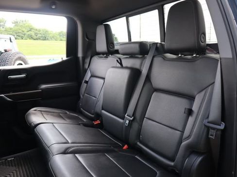 Used 2019 GMC Sierra 1500 SLT w/ SLT Premium Plus Package AWD/4WD image 31