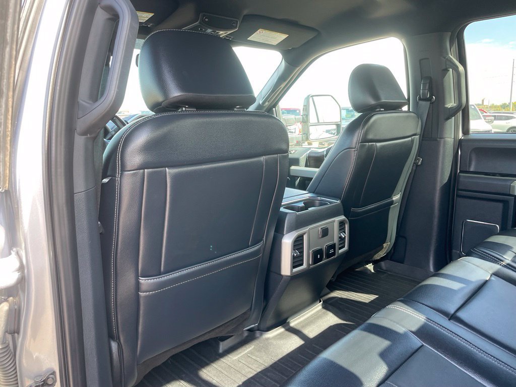Used 2022 Ford F250 Lariat w/ Black Appearance Package AWD/4WD image 47