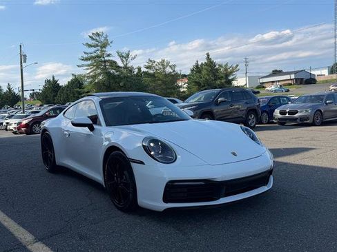 Used 2020 Porsche 911 Carrera image 3