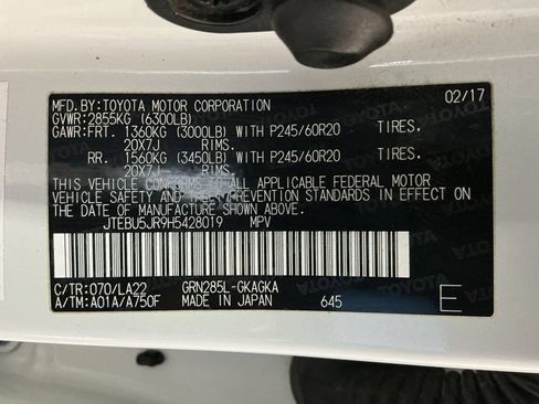 Used 2017 Toyota 4Runner Limited AWD/4WD image 25