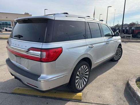 Used 2019 Lincoln Navigator Reserve w/ Cargo Package image 10
