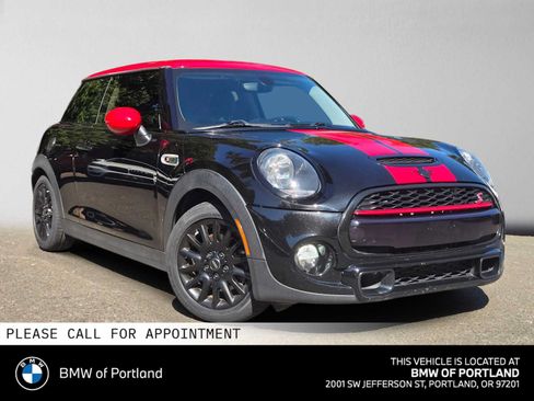 Used 2019 MINI Cooper S FWD image 1
