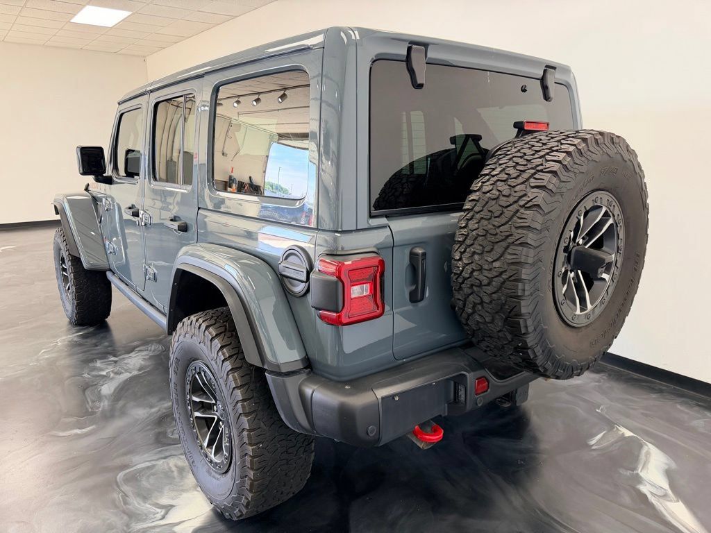 Used 2024 Jeep Wrangler Unlimited Rubicon AWD/4WD image 20
