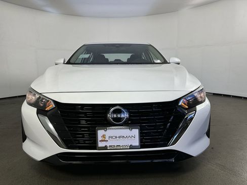 Used 2025 Nissan Sentra SV image 25