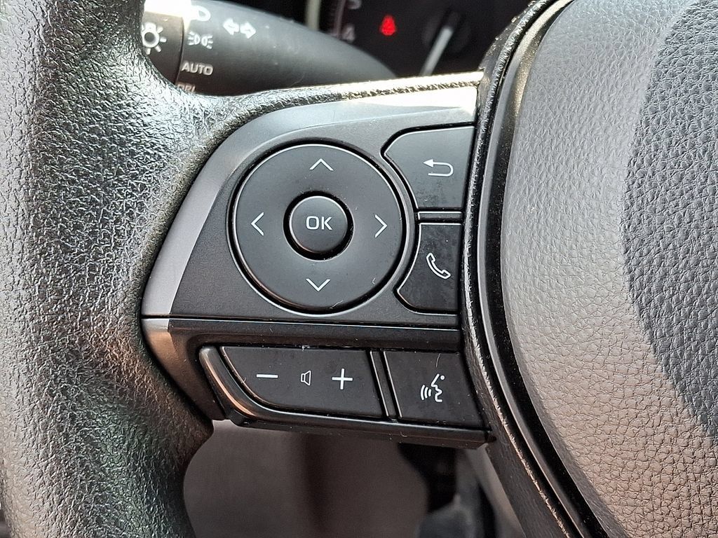 Certified 2025 Toyota RAV4 XLE AWD/4WD image 23
