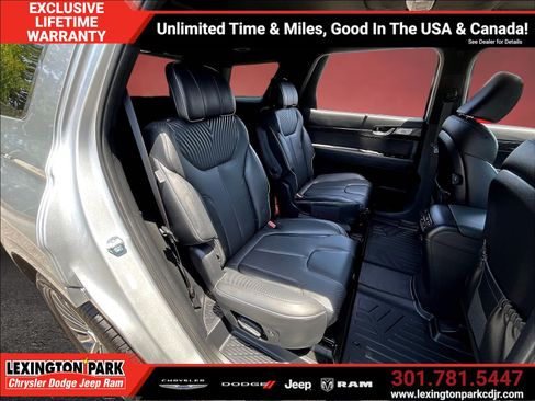 Used 2024 Hyundai Palisade Calligraphy AWD/4WD image 23