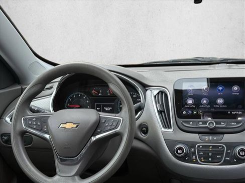 Used 2020 Chevrolet Malibu LT image 22