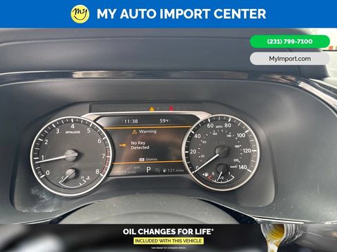 Used 2024 Nissan Pathfinder SL AWD/4WD image 18