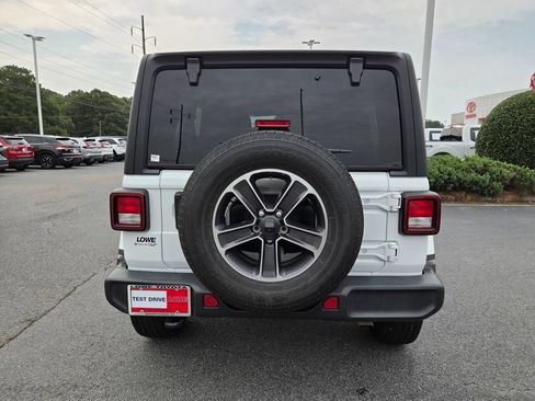 Used 2023 Jeep Wrangler Unlimited Sahara w/ Cold Weather Group AWD/4WD image 11