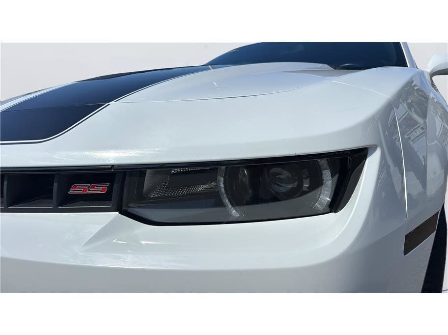 Used 2015 Chevrolet Camaro SS w/ RS Package RWD image 10