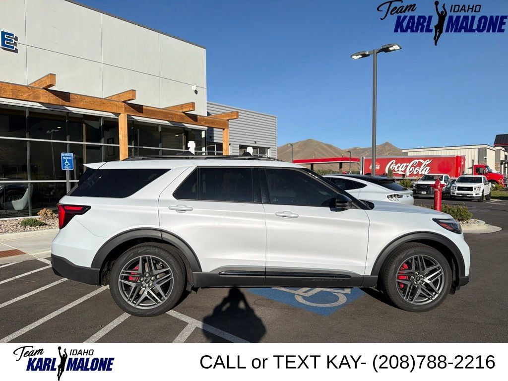Used 2026 Ford Explorer ST w/ Sun And Sound Package AWD/4WD image 4