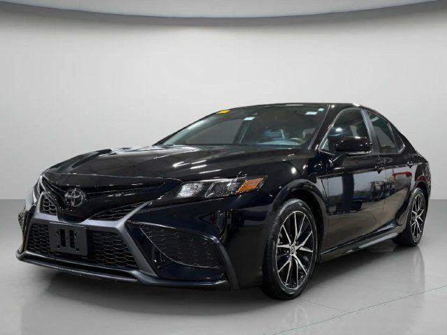 Used 2022 Toyota Camry SE w/ Cold Weather Package FWD image 7
