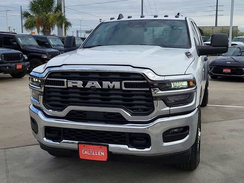 New 2026 RAM 2500 Tradesman AWD/4WD image 3