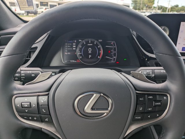 Used 2025 Lexus ES 350 w/ Premium Package FWD image 25