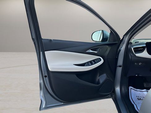 Certified 2024 Buick Encore GX Preferred FWD image 9