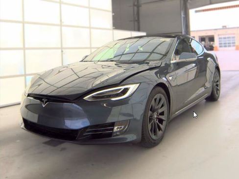 Used 2020 Tesla Model S Performance AWD/4WD image 3