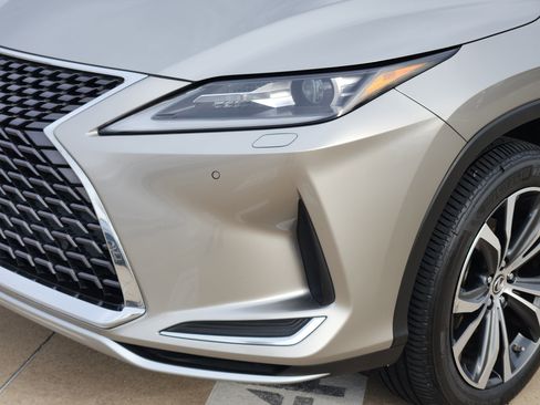 Certified 2020 Lexus RX 450hL AWD w/ Premium Package image 6