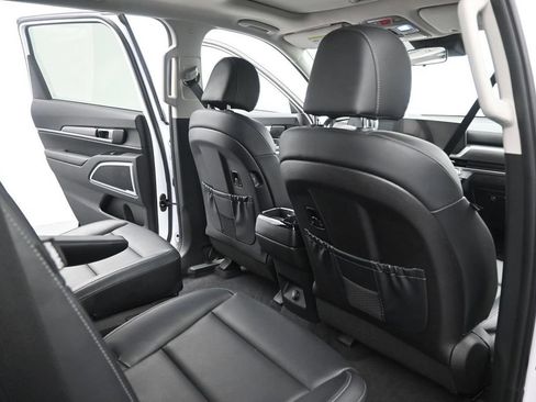 Certified 2024 Kia Telluride S w/ S Sunroof Package AWD/4WD image 20