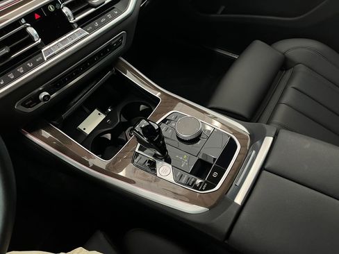 Used 2022 BMW X5 xDrive40i w/ Premium Package image 26