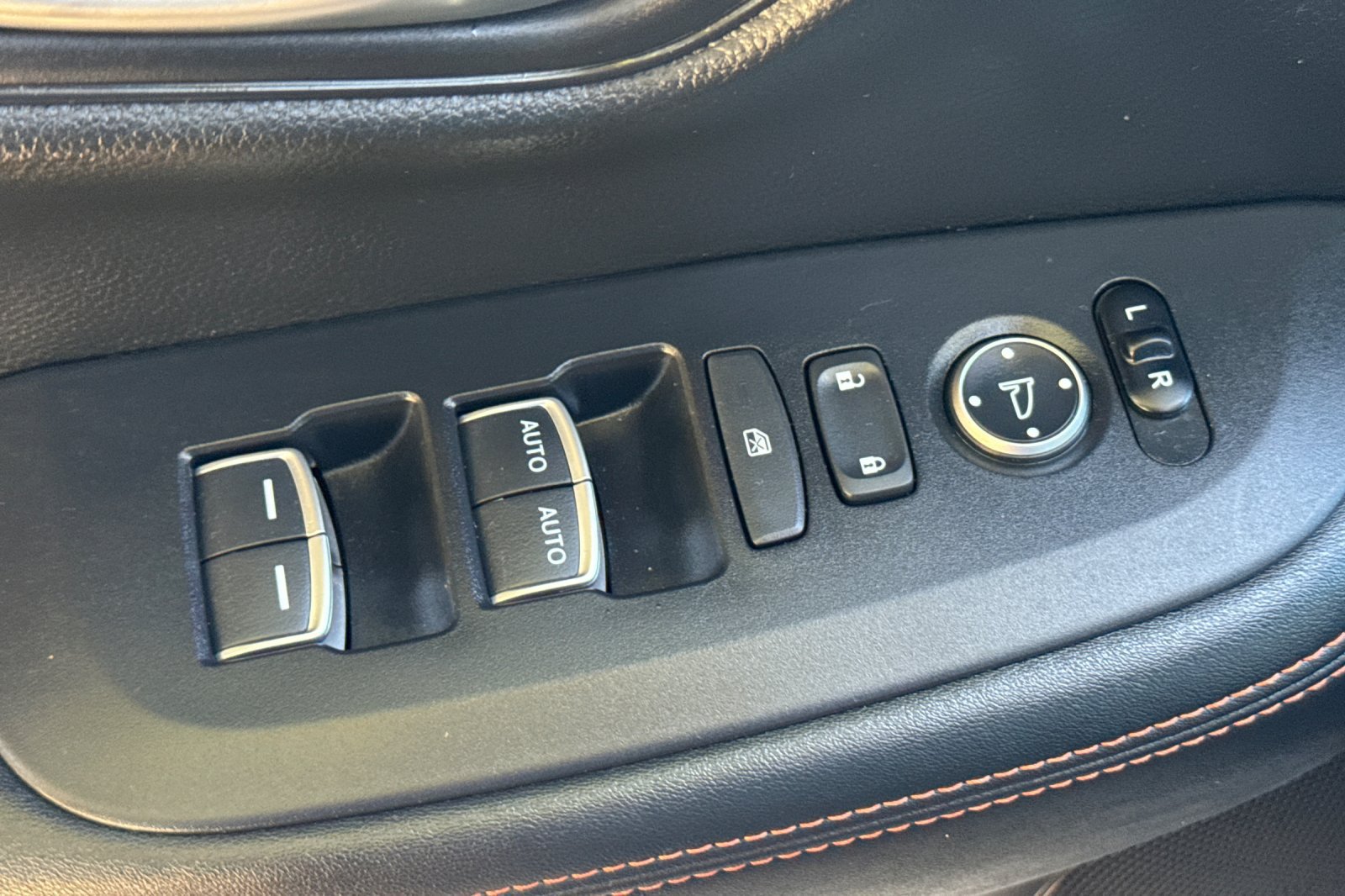 Used 2024 Honda HR-V Sport image 12
