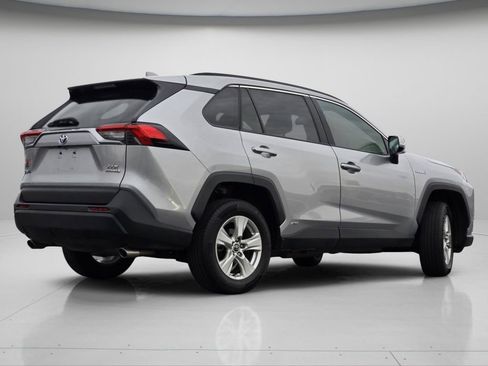 Used 2021 Toyota RAV4 XLE image 20