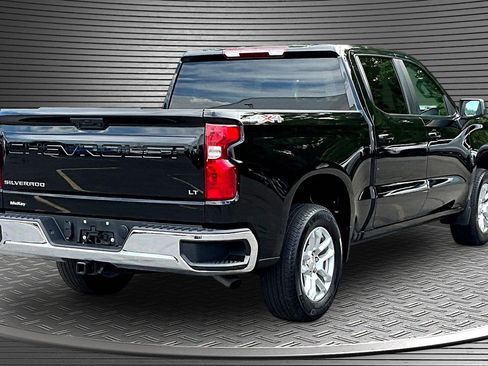 Used 2024 Chevrolet Silverado 1500 LT AWD/4WD image 6