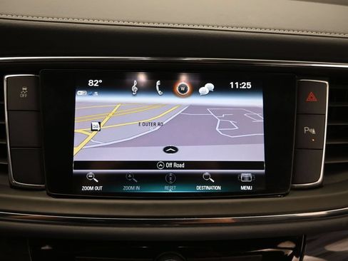 Used 2018 Buick Enclave Essence FWD image 23